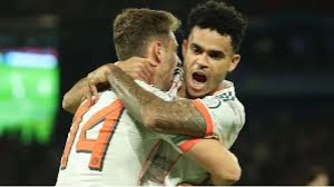 Luis Diaz's double helped 10-man Bayern Munich maintain their perfect start to the season at the expense of defending European champions Paris St-Germain.