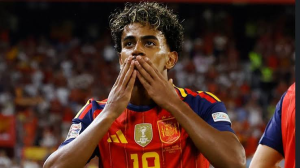 Lamine Yamal turned on the style as world champions Spain hammered Croatia 4-1 in their first home game since winning the World Cup in July.