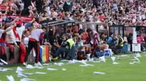 Rayo Vallecano game abandoned after paper plane protest.