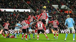 Manchester City were held to a goalless draw thanks to an incredible rearguard performance by Sunderland to fall four points behind leaders Arsenal in the Premier League title race.