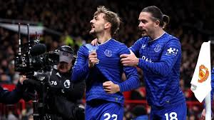 Ten-man Everton held on for a rare and quite amazing Old Trafford victory after Idrissa Gueye was sent off for striking team-mate Michael Keane after just 13 minutes against Manchester United.