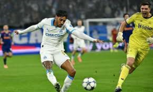 Pierre-Emerick Aubameyang rolled back the years as the veteran Marseille forward scored a quickfire double to stun Newcastle United in the Champions League.